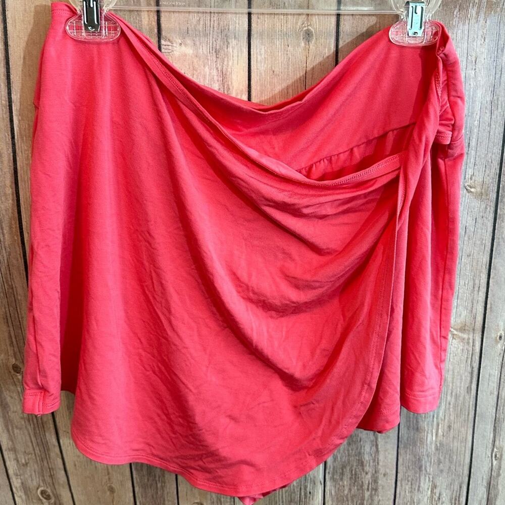Athleta Coral, size large skirt/shorts, skirt front, shorts back, like 🆕
